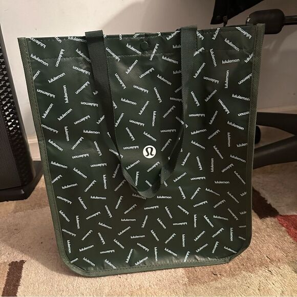 NEW 1 Lululemon Large Holiday Reusable Shopping Gift Bag Tote - Green/ Teal - Picture 2 of 4